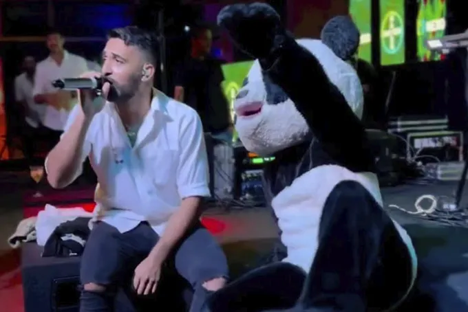 Contratar a CHINA MORA Contacto al: 011 5452-1766