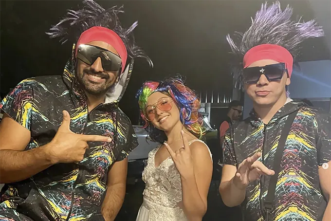 Contratar a LOS PELUCA Contacto al: 011 5452-1766