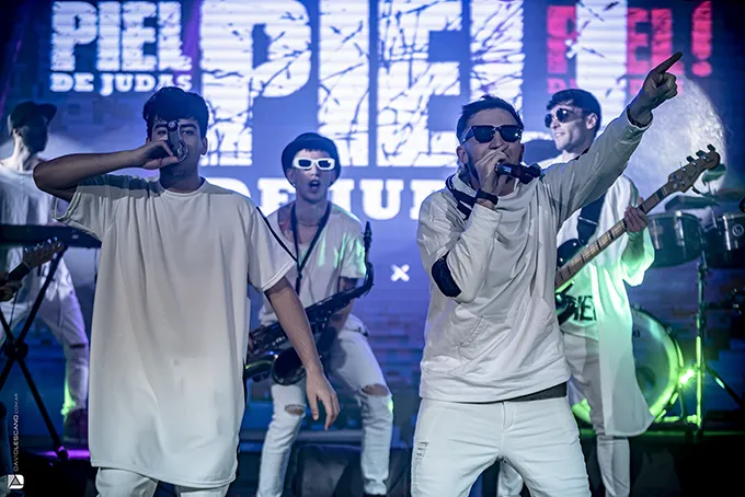 Contratar a PIEL DE JUDAS Contacto al: 011 5452-1766